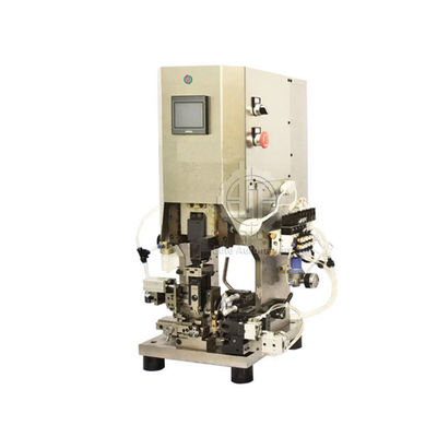 Machine for stripping wires and crimping terminals on ultra-thin and multi-layer cable